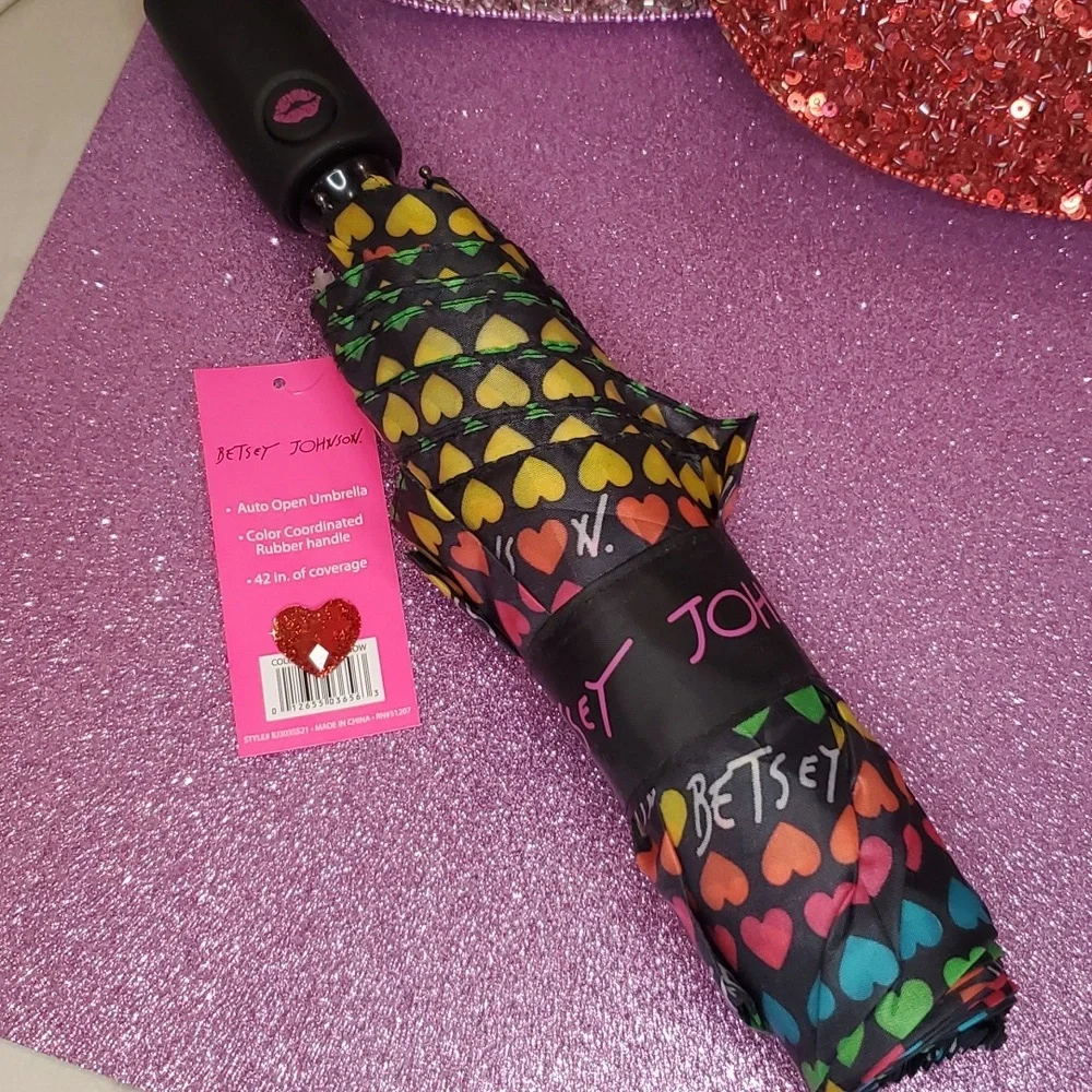 Betsey Johnson 💖NWT💖 Heart Rainbow Umbrella!  💖💖💖 - Picture 8 of 9